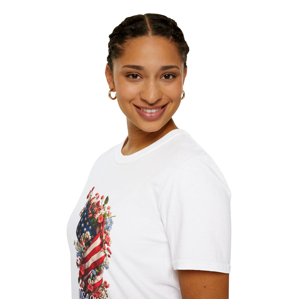 USA Mama T-Shirt | American Flag Floral Design, Patriotic Mom Tee