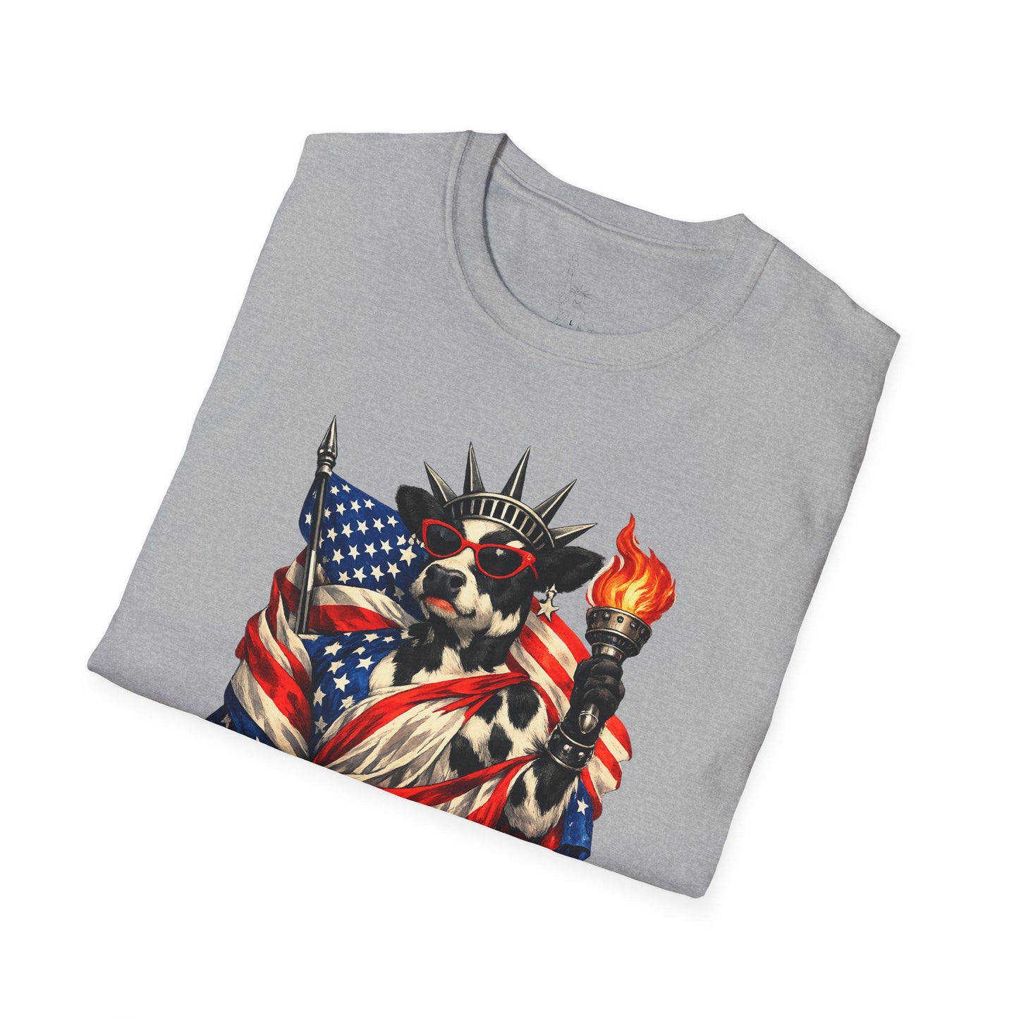 Cow Statue of Liberty with American Flag T-Shirt | Patriotic USA 4th of July